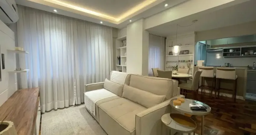 Excelente custo benefício , todo reformado no coração de floripa