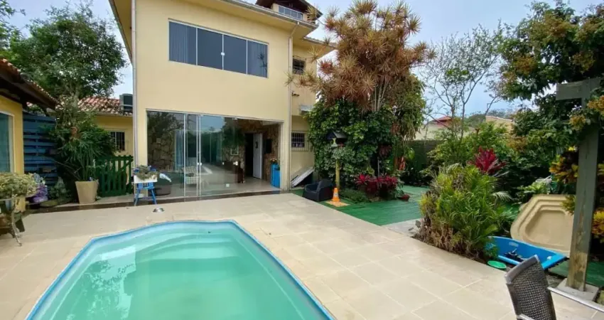 Casa com 3 quartos à venda na Rua Jardim dos Eucaliptos, 987654, Campeche, Florianópolis