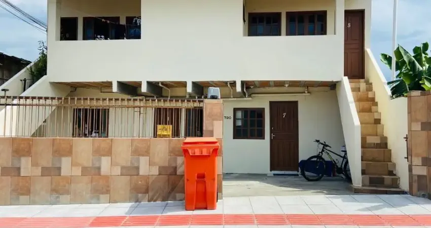 Ideal investidor 8 kitnets r$ 10.000 renda terrenio esc pública