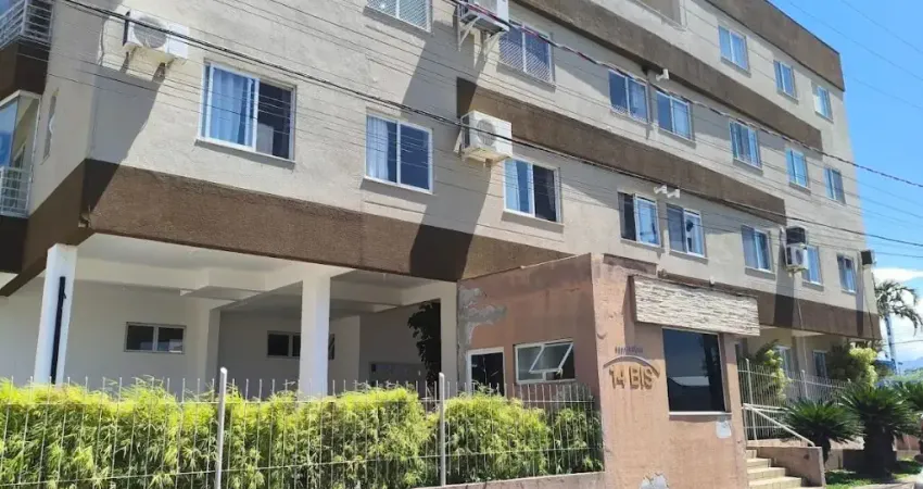 3 dormitórios, sendo 1 suíte com sacada, carianos 8 minutos centro 12 minutos campeche