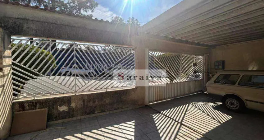 Casa com 3 dormitórios à venda, 300 m² por R$ 770.000 - Jardim Hollywood - São Bernardo do Campo/SP