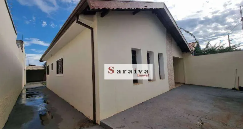 Casa com 3 dormitórios à venda por R$ 390.000,00 - Vila Brasil - Pirassununga/SP