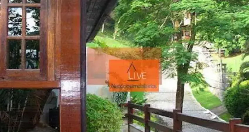 Casa com 4 dormitórios à venda, 650 m² por R$ 1.500.000,00 - Engenho do Mato - Niterói/RJ