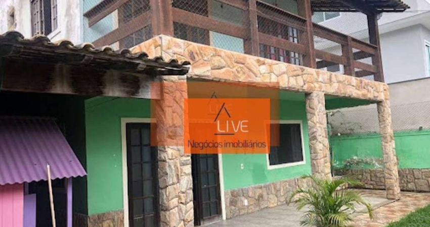 Casa com 4 dormitórios à venda, 280 m² por R$ 790.000,00 - Itaipu - Niterói/RJ