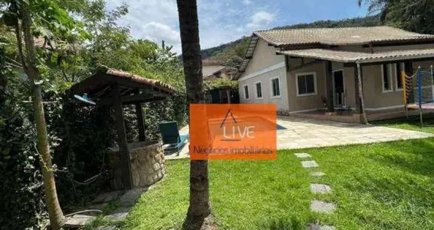 LIVE VENDE: Excelente Casa com 4 quartos, 445 m² por R$ 950.000 - Itaipu - Niterói/RJ
