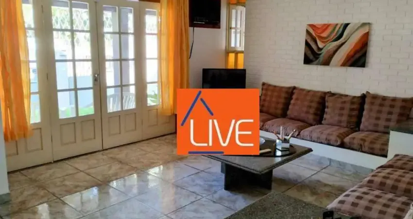 LIVE vende: Ótima Casa com 4 quartos, suite e closet, com 160 m² por R$ 1.200.000 - São Francisco - Niterói/RJ
