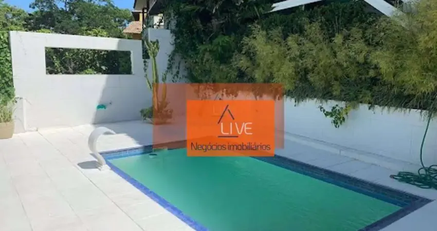 Casa com 4 dormitórios à venda, 450 m² por R$ 1.250.000,00 - Itaipu - Niterói/RJ