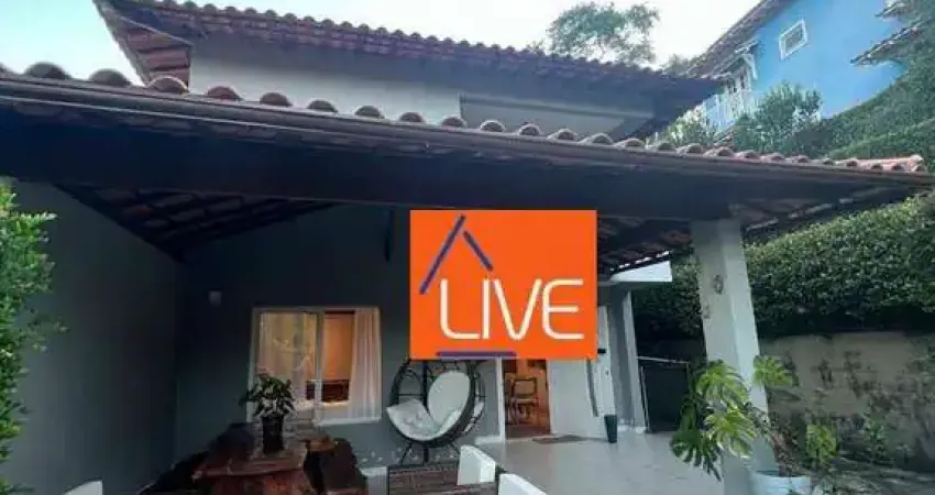 Live Vende: Belíssima Casa com 4suítes, piscina + espaço gourmet com 2 vagas por R$ 1.400.000 - Itaipu - Niterói/RJ