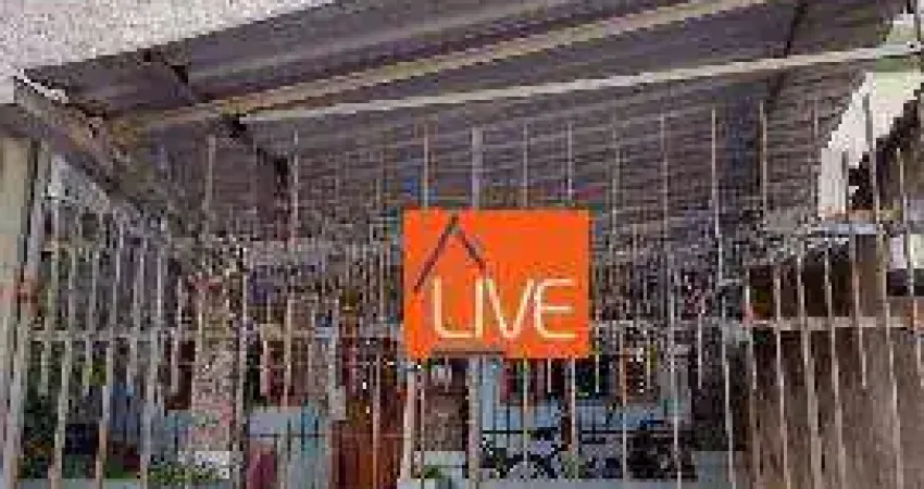 Live vende casa duplex, excelente localização, 2 vagas 5 quartos 1 suíte.