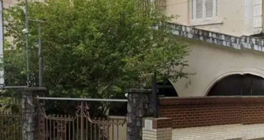 Alugas-se casa - sobrado com 04 dormitórios no bairro de Boqueirão em Santos