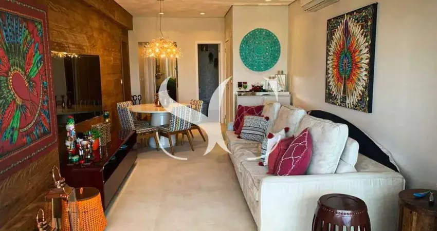 Vende-se apartamento vista mar de 03 dormitórios sendo 03 suítes no bairro de Ponta da Praia em Santos.