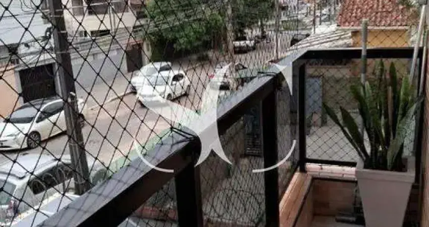 Vende-se sobrado triplex no bairro de Vila Valença na cidade de São Vicente