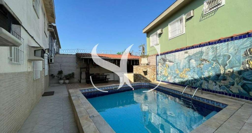 Vende-se casa sobreposta baixa no bairro do Macuco na cidade de Santos