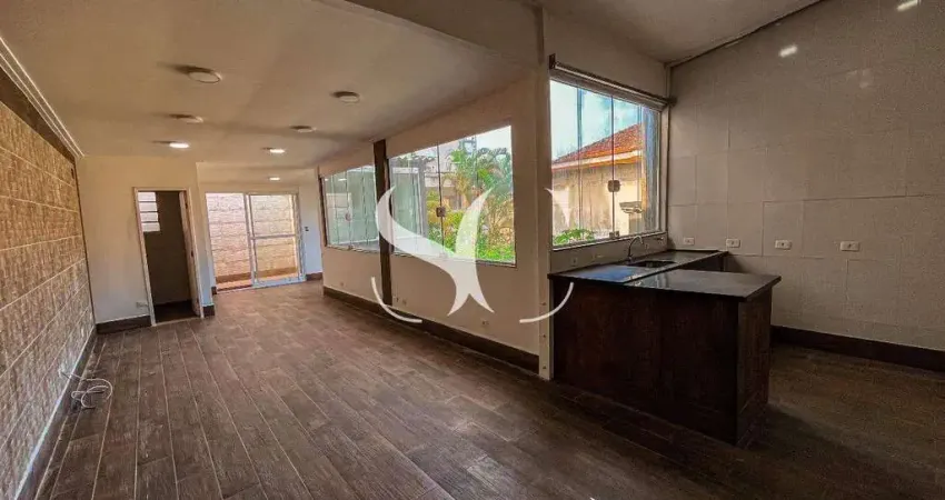 Vende-se casa sobreposta de 240m² com comercio no térreo na rua goiás, eixo gastronômico de santos.