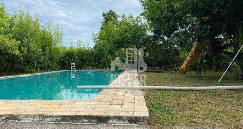 Casa com 4 quartos à venda, 240 m² por R$ 900.000 - Condado de Maricá - Maricá/RJ.