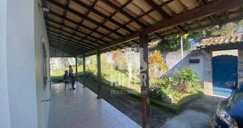Casa duplex com 4 quartos e terreno de 1.600m² em Inoã – pronta para morar