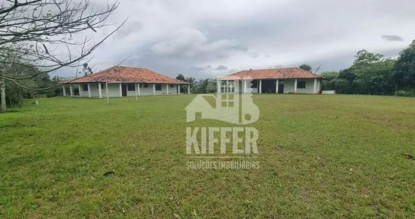 Sítio 8,5 hectares plano e produtivo à venda | estrutura completa