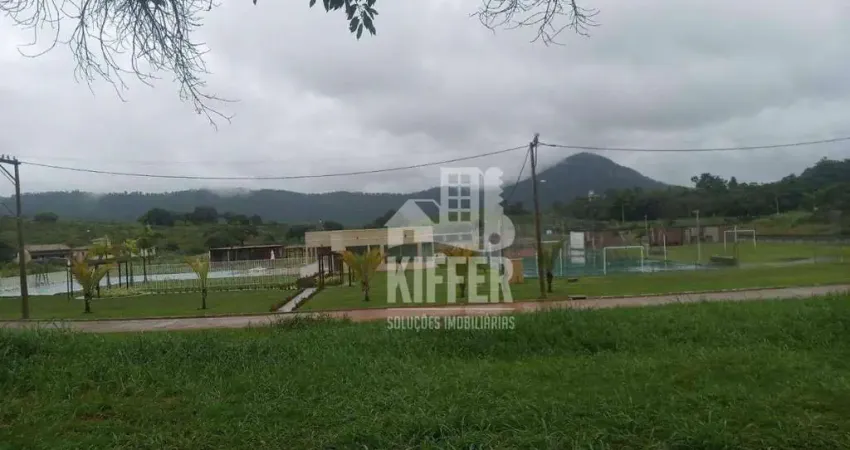 Terreno em Condomínio com Lazer Completo em Ubatiba – 240m² | Ótima Localização | TE0575