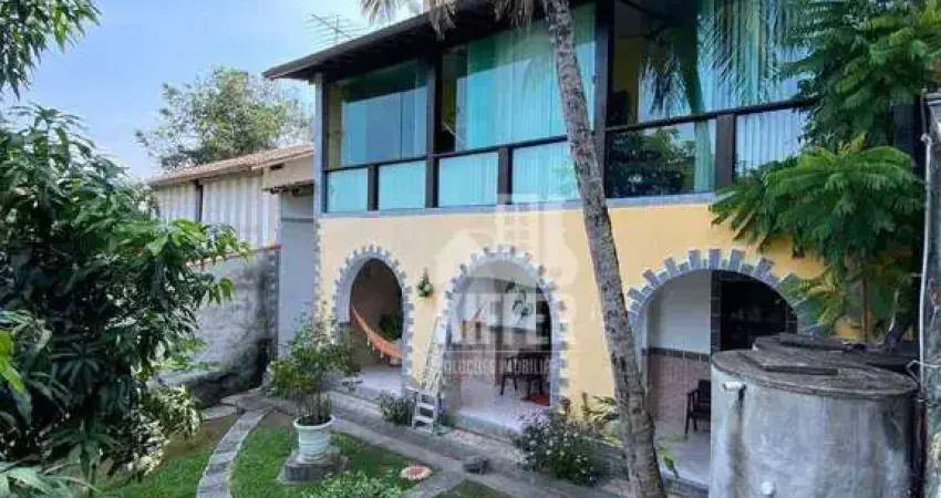 Casa com 2 dormitórios à venda, 230 m² por R$ 650.000,00 - Flamengo - Maricá/RJ