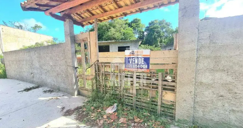 Terreno com Casa em Construção – Ótima Localização em Itaocaia Valley, Próximo da Principal