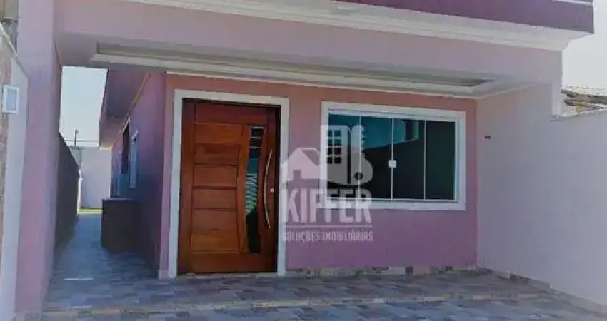 Casa linear com 2 suítes e quintal em Jardim Atlântico Leste – Itaipuaçu/Maricá