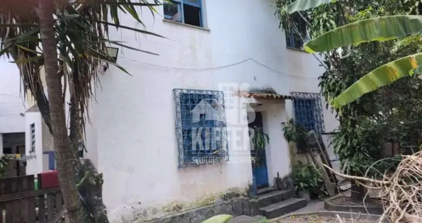 Casa com 8 quartos à venda, 346 m² por R$ 2.700.000 - São Francisco - Niterói/RJ.