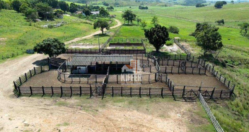 Fazenda Histórica com 1.160 hectares, a 10 minutinhos da BR-101 e 50 minutinhos da capital do Rio de Janeiro.