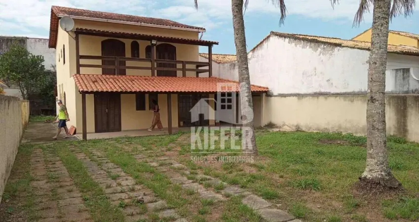 Excelente casa em itaipuaçu com 5 quartos, suíte, varandas e quintal