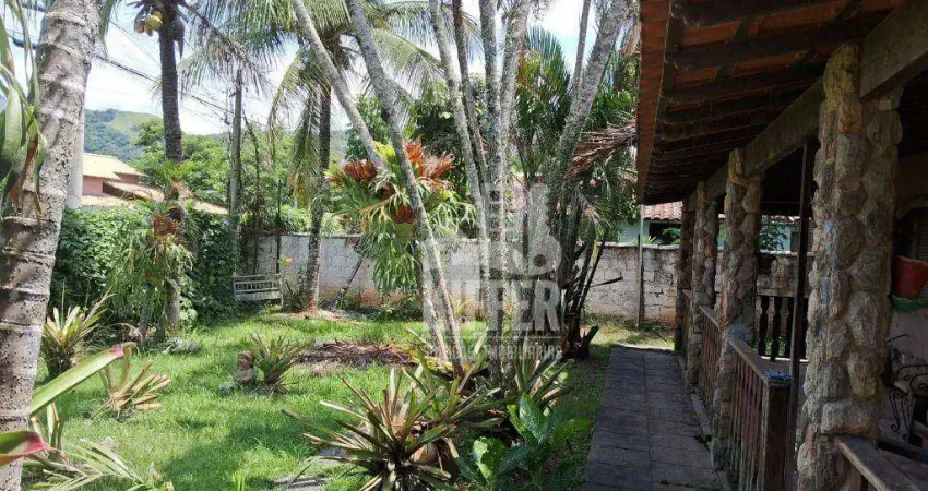 Casa com 4 quartos à venda, 250 m² por R$ 950.000 - São José do Imbassaí - Maricá/RJ