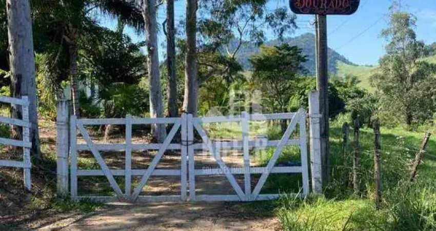 Sítio com 4 dormitórios à venda, 175000 m² por R$ 1.500.000,00 - Centro - Conceição de Macabu/RJ