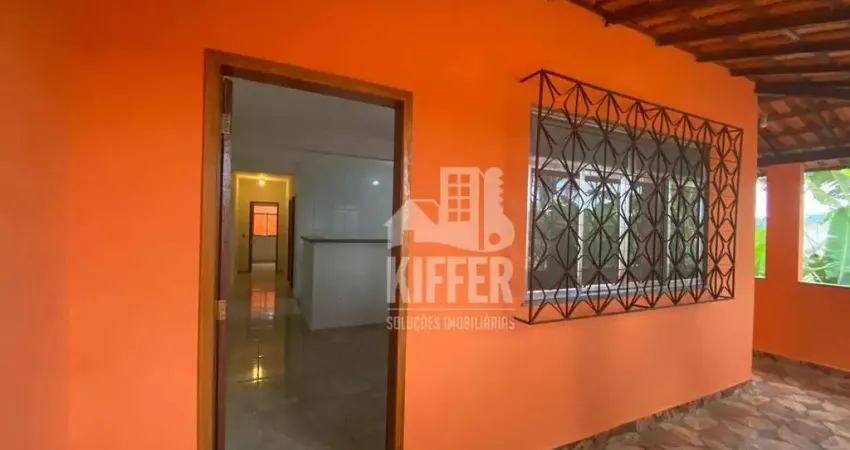 Casa com Quintal Amplo à Venda – 2 Quartos (1 Suíte), Próximo à Lagoa de Jacaroá