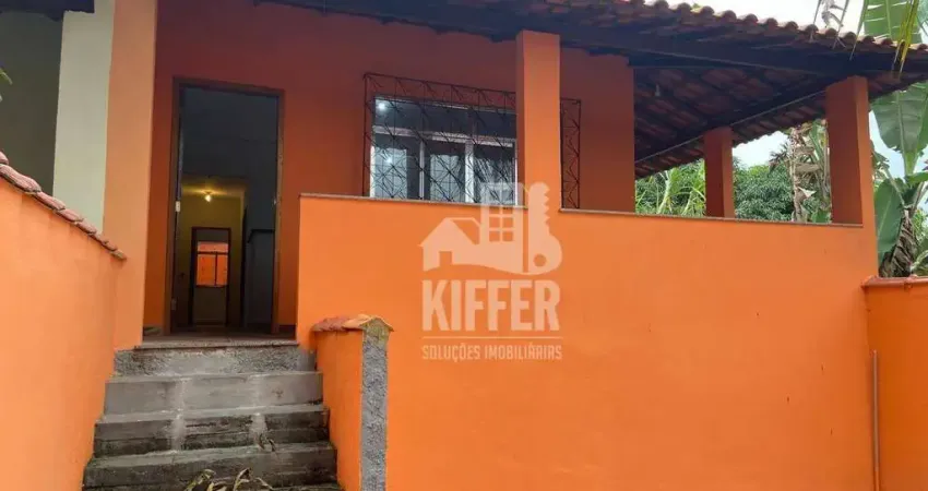 Casa com quintal amplo próxima à lagoa de jacaroá – venda à vista