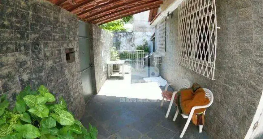 Casa Ampla com 4 Quartos (2 Suítes), 4 Vagas – 200m² – Rua Itaguaí – Icaraí, Niterói