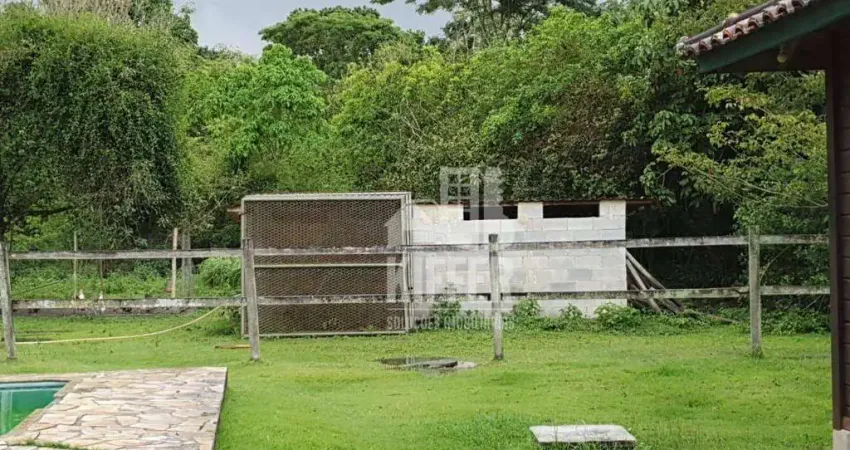 Sítio com 3 Quartos sendo 2 suítes à venda, 5698 m² por R$ 650.000 - Caxito - Maricá/RJ