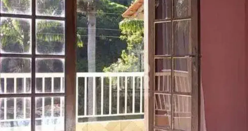 Casa com 3 dormitórios à venda, 200 m² por R$ 200.000,00 - Várzea das Moças - Niterói/RJ