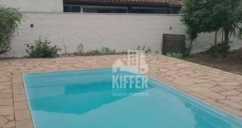 Casa com 3 quartos para alugar na Rua das Tulipas, 23, Barroco (Itaipuaçu), Maricá