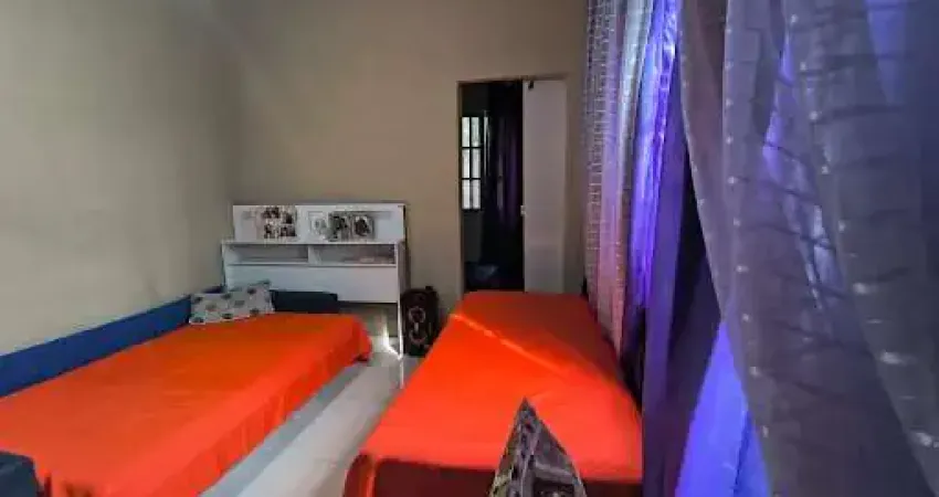 Casa com 2 quartos para alugar na Rua Cem, 1, Araçatiba, Maricá