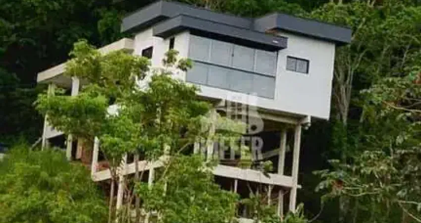 Linda casa com vista panorâmica – oportunidade imperdível!