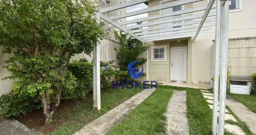 Sobrado com 3 quartos, sendo 1 suíte; sala de 2 ambientes; cozinha planejada; e 2 vagas; no Villagio Florida, no bairro Jd. Suzano, Suzano/SP.