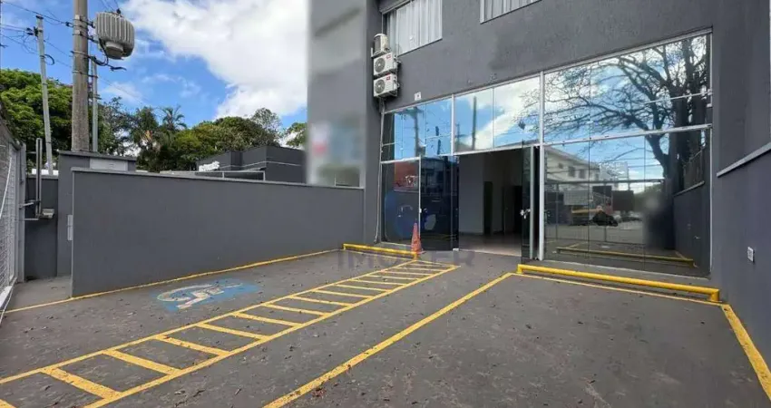 Salão comercial térreo; próximo ao centro de suzano/sp; 250 m²; 2 vagas; 3 salas; 3 banheiros; copa; área de serviço.