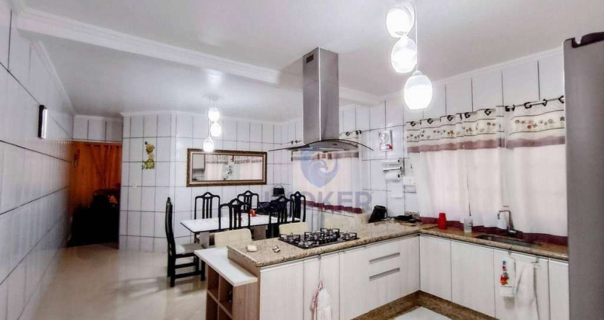 Sobrado com 3 suites e varandas, vagas 6 carros, Jd dos Ypês, Suzano/SP