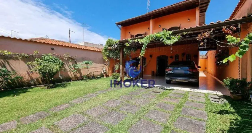 Sobrado próximo ao Centro, Suzano/SP; 4 quartos (1 suíte); 4 vagas; amplo quintal