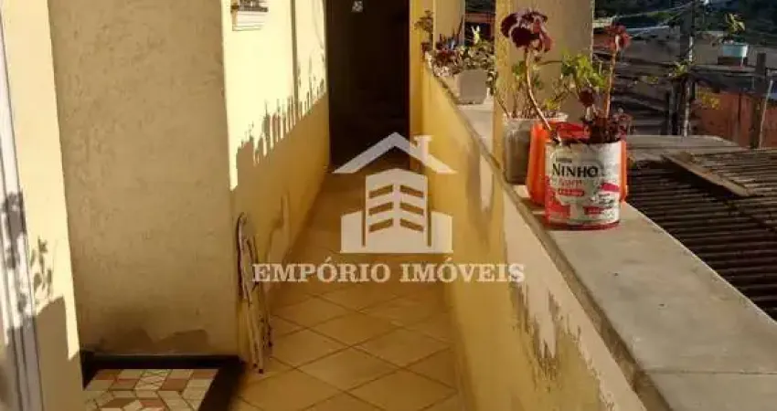 Vende- se  casa sobrado , triplex.  três casas no mesmo terreno.