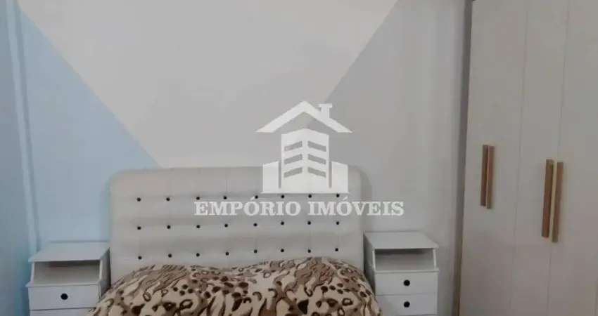 Apartamento Reformado com 02 dormitórios no Jd. Colônia