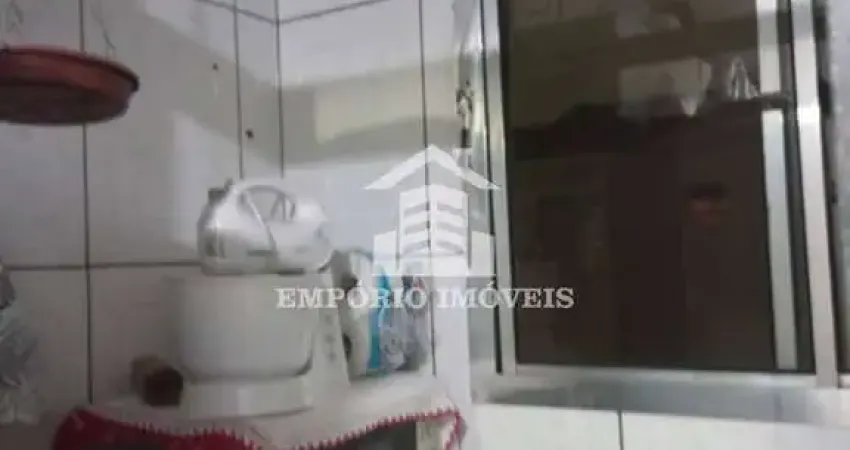 vende-se apartamento com 02 dormitórios na Inácio Monteiro