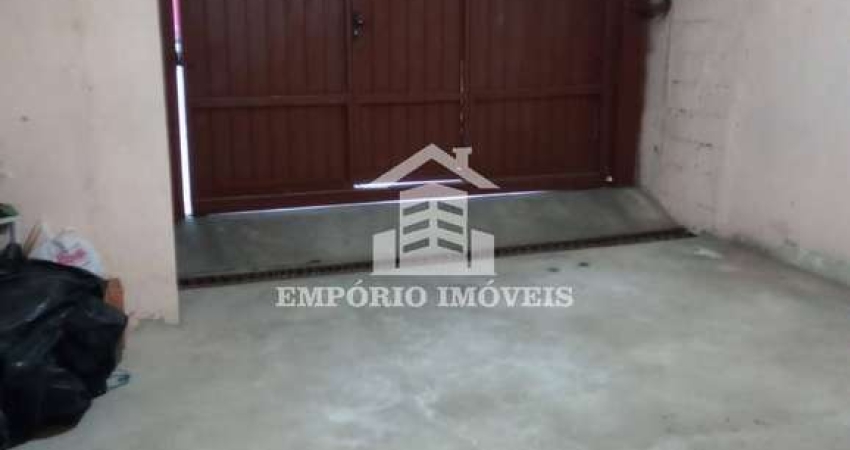 Vende-se um imovel com três casas no valor de C$ 180.000,00