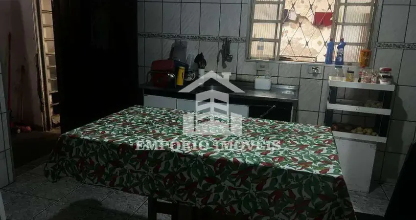 CASA COM TRÊS DORMITÓRIOS EM CIDADE TIRADENTES SETOR CASTRO ALVES