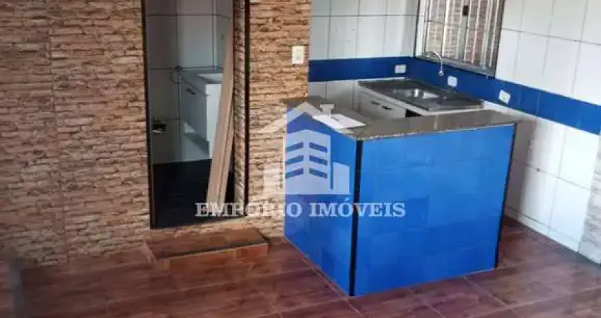 Vende-se Casa ótima oportunidade 2 casa no quintal á 100 metros do terminal