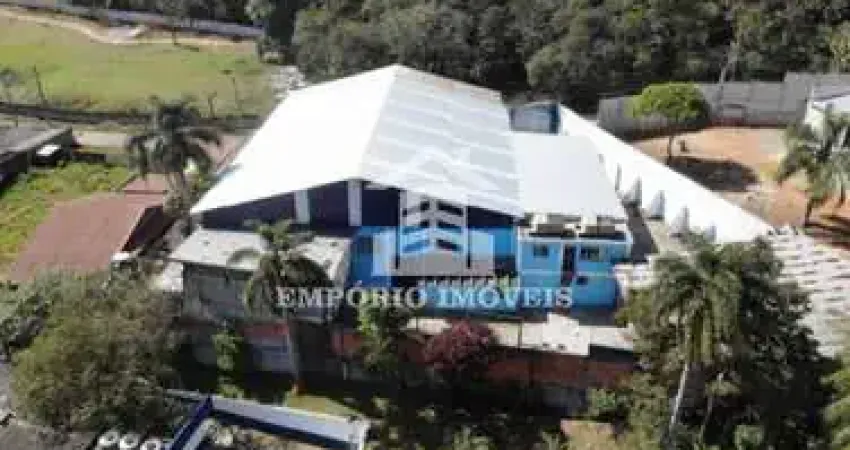 ALUGA-SE GALPÃO COMERCIAL CIDADE TIRADENTES
