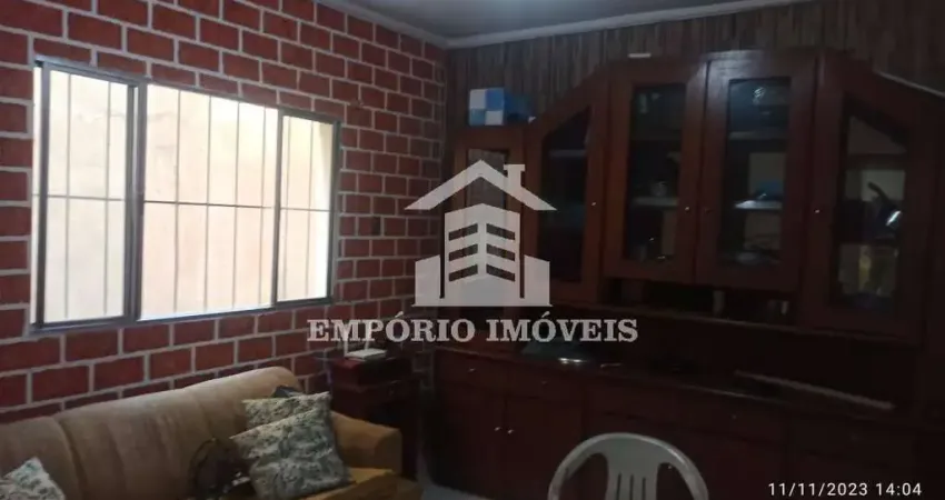 VENDE-SE DUAS CASA NO MESMO TERRENO EM VILA YOLANDA.